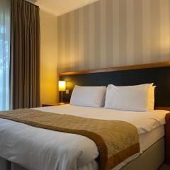 ブルック モーリントン バナストレ ホテル ＆ スパ（Brook Mollington Banastre Hotel & Spa）