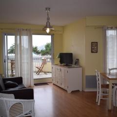 Appartement rénové situé plage de Trestraou à PERROS-GUIREC - Réf 857