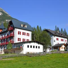 Hotel Croda Rossa