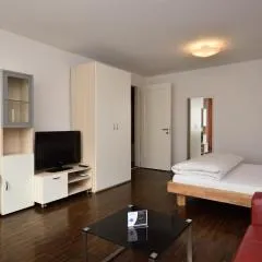 Stylish Studio near lake and Opera - Flower 22