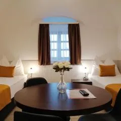 River Apartmanház