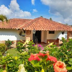 CASA CAMPESTRE frente Acuarela -Mesa de los Santos