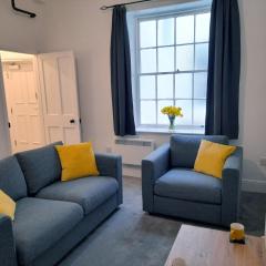 Eastgate Hideaway - central, luxury apartment on Chester's historic rows