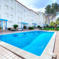 Apartment Residencial Magda Park by Interhome