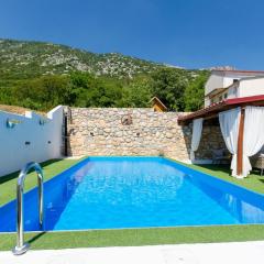 House Bozica with sauna and pool
