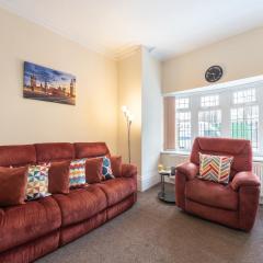 Thy Grace 3 Bedroom 2 Shower Room Central Location- Newland Ave