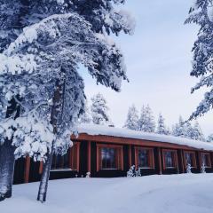 サーリセルカ イン マヤタロ パニモ（Saariselkä Inn Majatalo Panimo）