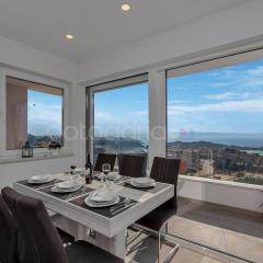 Luxury Apartment POSEIDON - Free Beach parking