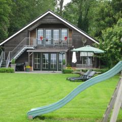 Luxury Holiday Home In Noordbeemster with Bubble Bath