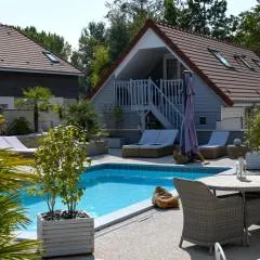Gîte de la Villa de la Croix avec piscine et parking à 4 minutes de l'A26