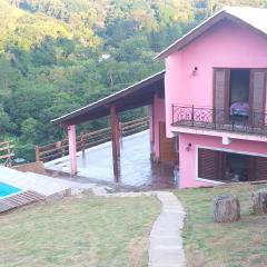 Casa em São Roque Com belissima vista.