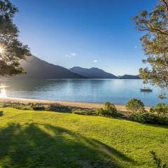 Sounds Magic - Moetapu Bay Bach