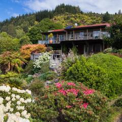 Tasman Hideaway - Marahau Holiday Home