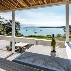 Peaceful Picnic Bay - Surfdale Holiday Home