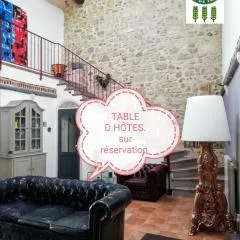 VILLA ARTEMIA Maison vigneronne - chambre d hôtes-B&B-piscine et spa