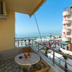 Comfortable apartment next to the beach