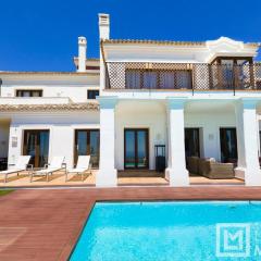 Luxury Modern 5BR Villa - Infinity pool & Panoramic sea views