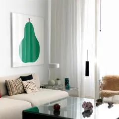 Luxury modernist design townhouse with garden