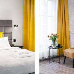 HOUSEHOST Apartment: Miodowa 42/8b street