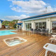 Villa spacieuse à Bidart avec piscine privée 330 m²