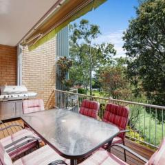 Relax in Coastal Townhouse with BBQ & Close Walk to Beach