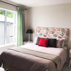 Malachite Mews - Centrally Located Cosy Apartment In Knysna