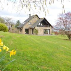 Villa with 5 bedrooms and 4 bathrooms with a beautiful view on the Ardennes