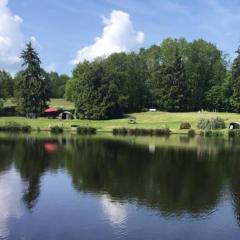 L’Etang Carp fishing lake and Gite