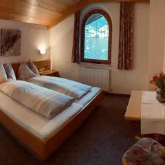 Aparts Handle und Haus Bergblick