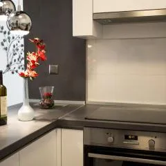 West Residence Luxury Apartment- parking in garage