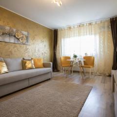 GOLDEN APARTMENT BANEASA