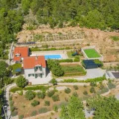 Villa Vita- 3 Bedroom Villa with Private Pool