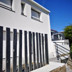 Maison contemporaine refaite à neuf - À 50M de l'océan