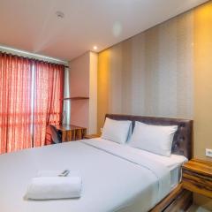 Fully Furnished Apartment with Comfortable Design 1BR Woodland Park Residence By Travelio