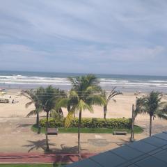 Frente para o mar - vista espetacular de todos os cômodos