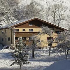 Pension & Ferienwohnungen Haus Edelweiß