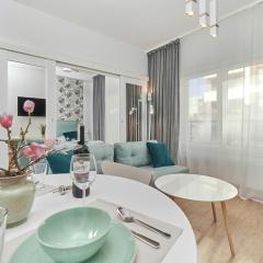 Modern Apartments Kościuszki with FREE GARAGE Wrocław by Noclegi Renters