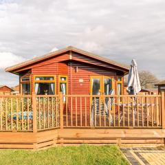 Flamingo Lodge With Hot Tub