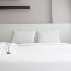Artistic 1BR Apartment at Gateway Pasteur near Exit Toll Pasteur By Travelio