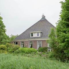 Modern Farmhouse in Molkwerum near the Lake