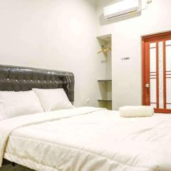 Rudi Rooms near Stasiun Cikarang Mitra RedDoorz