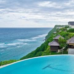 Top 5 star BALI RESORT VILLA KARUNA 4 bedrooms