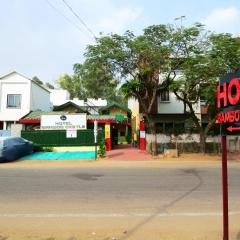 Hotel Bamboo Castle