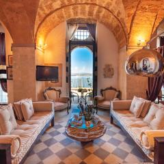 Maniace Suites