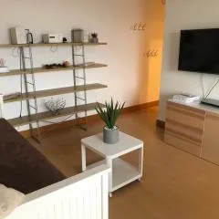 Appartement lumineux, avec balcon, à 200m de la plage