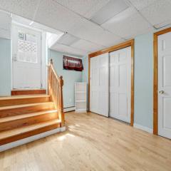 Cambridge 2BR 2BH Basement Apt With Parking