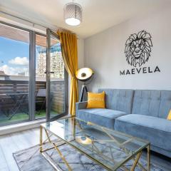 MAEVELA Apartments - Cube View City Centre Apartment - With Balcony View of The Cube - PS4 & Smart TV's