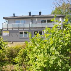 strandnahes Haus mit Meerblick, Balkon, gratis Nutzung vom AHOI Erlebnisbad und Sauna in Sellin- Villa Playa