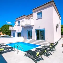 House Green