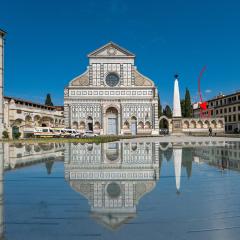 Via Avelli, 4 - Florence Charming Apartments - Delightful and bright 3rd-floor apartment without elevator, overlooking one of Florence's most beautiful squares, Exceptionally located for exploring the city